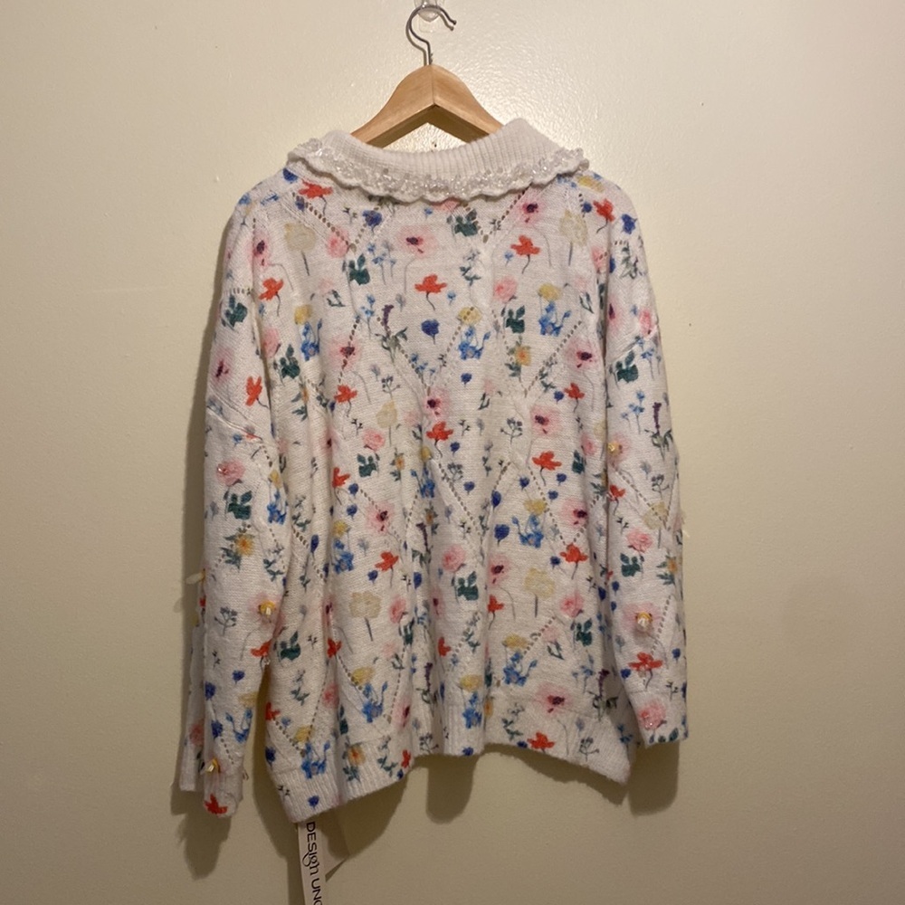 DESIGN UNCLE Floral Knit Sweater with Peter Pan Collar. Size L. New - Picture 4 of 10